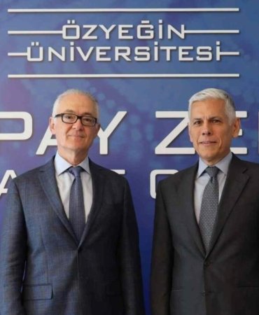 dev-sirketler-bir-araya-geldi-ozyegin-universitesinden-yapay-zek-da-ezber-bozan-hamle-Kcy48BqR.jpg