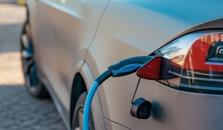 Dünya Çapında Elektrikli Araçlara Geçiş Eğilimleri ve Sürücülerin Endişeleri 6 dunya-capinda-elektrikli-araclara-gecis-egilimleri-ve-suruculerin-endiseleri-MgS39FsN.jpg