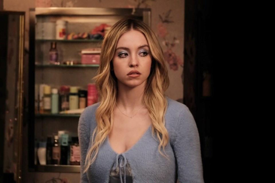 Euphoria Dizisinin 3. Sezonu ve Yeni Katılımcılar Üzerine Derinlemesine Bir Değerlendirme 1 Euphoria'nin 3. Sezon Çekimleri ve Oyuncu Röportajları