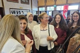 golcukte-el-emegi-ruzgari-esti-golmek-yilsonu-sergisi-ziyaretcileri-buyuledi-PzD4qLYO.jpg