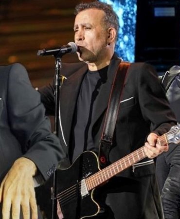 Haluk Levent’in 30. Yıl Kutlaması ve Sanat Hayatındaki Dönüm Noktası 9 haluk-leventin-30-yil-kutlamasi-ve-sanat-hayatindaki-donum-noktasi-JX5C2f3m.jpg