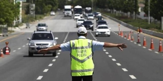 İstanbul’da Trafiğe Dikkat! Üsküdar Sahil Yolu Miting Nedeniyle Saatlerce Kapatılacak