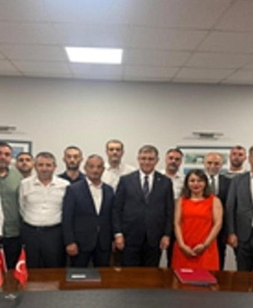 izmir-metro-calisanlarina-yuzde-30-zam-toplu-sozlesmede-uzlasma-saglandi-UZ3Alj1u.jpg