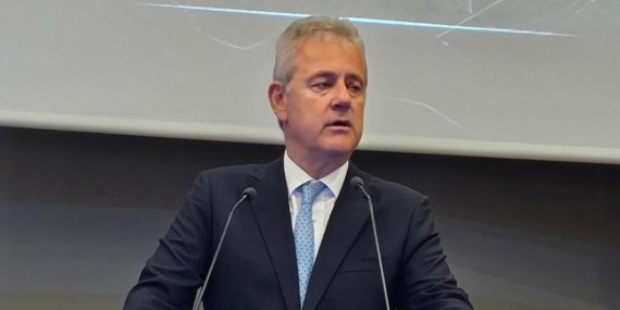 İzmir Ticaret Odası Başkanı Mahmut Özgener küresel riskleri ve yeni teşvik sistemini değerlendirdi