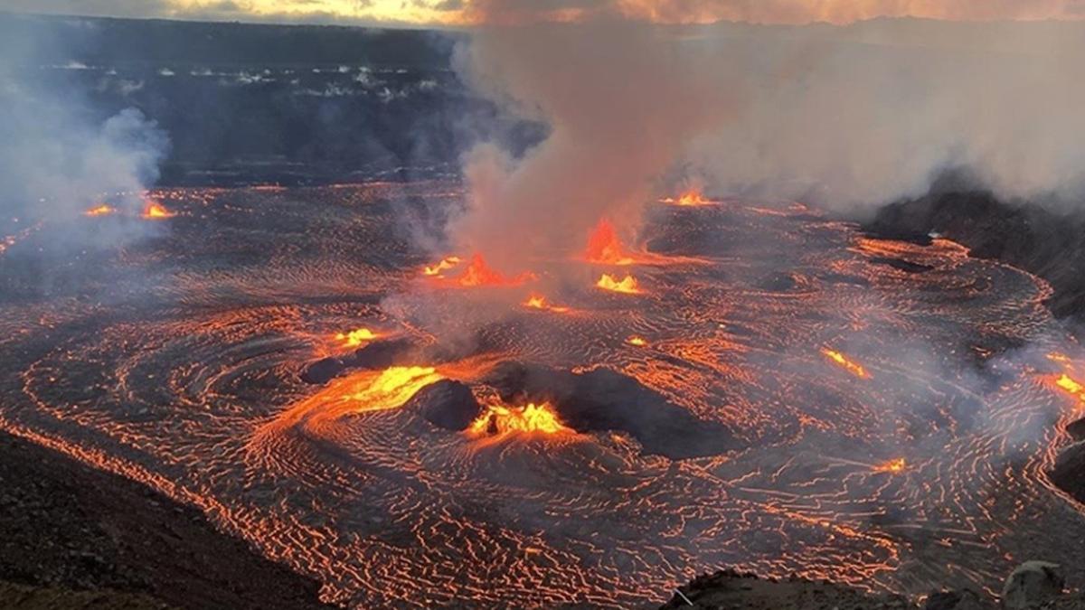 Kilauea Yanardağı yeniden lav püskürttü 2 kilauea-yanardagi-yeniden-lav-puskurttu-EmmTupkC.jpg