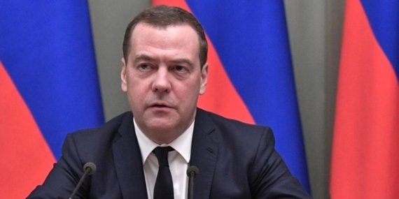 Medvedev’den Trump’a yanıt geldi ABD’nin İran saldırısı sonuçsuz kaldı