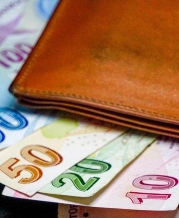 Milyonlarca emekli temmuzda zam bekliyor ama sıfır zam riski kapıda 9 milyonlarca-emekli-temmuzda-zam-bekliyor-ama-sifir-zam-riski-kapida-PcntbcuX.jpg