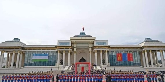 Özbekistan ve Moğolistan Arasında Tarihi İmza! Stratejik Ortaklık Resmen Başladı