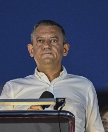 Özgür Özel'den bayram mesajı: Sandık gelsin, Türkiye'nin yüzü gülsün 3 ozgur-ozelden-bayram-mesaji-sandik-gelsin-turkiyenin-yuzu-gulsun-c6JwhEV6.jpg
