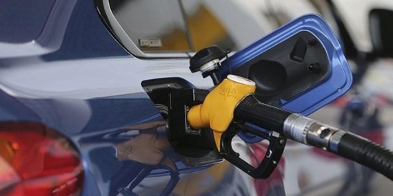 Petrol Düştü, İndirim Yolda! Motorin ve Benzin İçin Tarih Verildi