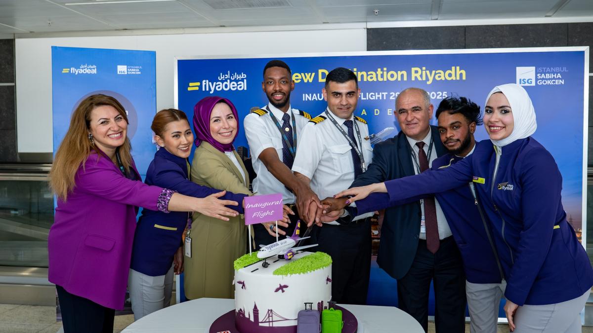 Sabiha Gökçen Havalimanı Flyadeal’ın ilk Riyad uçuşunu karşıladı 2 sabiha-gokcen-havalimani-flyadealin-ilk-riyad-ucusunu-karsiladi-UuYf7aKX.jpg