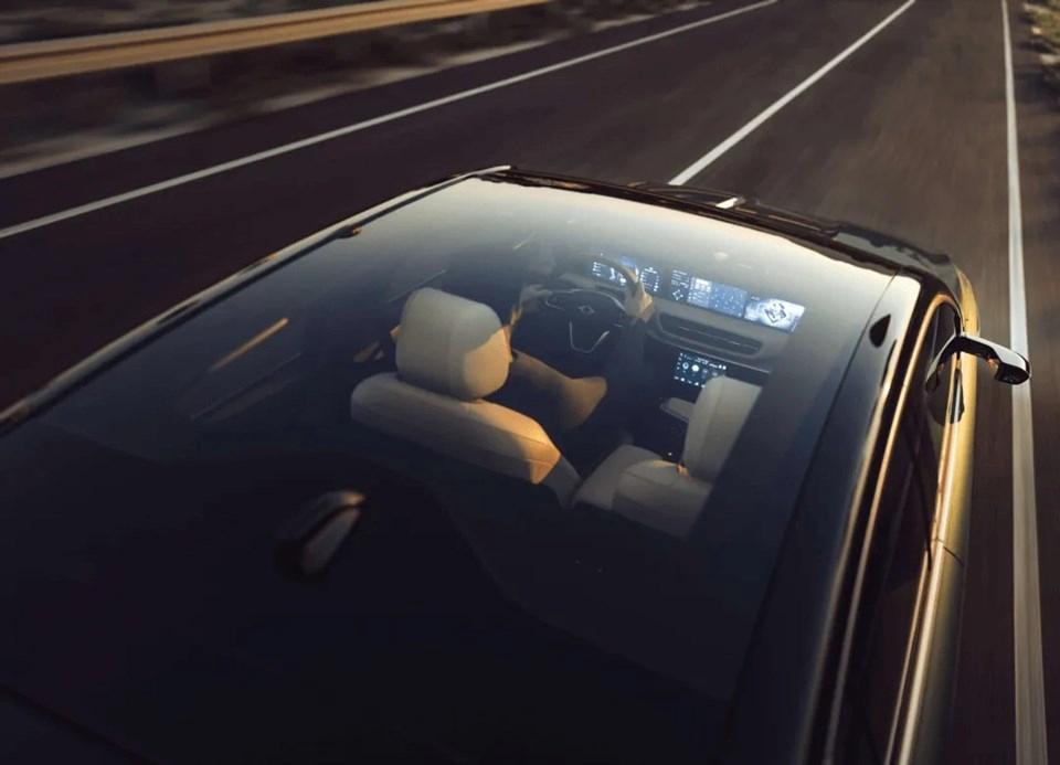 Togg T10F: Türkiye’nin Yeni Elektrikli Sedanı Tanıtıldı 2 İç Tasarım ve Teknolojik Özellikler