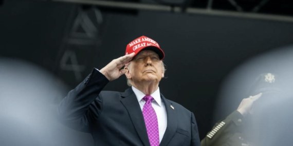 Trump kripto cüzdanıyla servetine servet kattı milyonlarca dolar gelir elde etti
