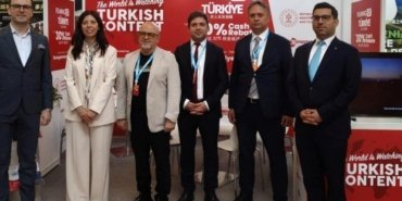 Türk Sineması Şanghay Uluslararası Film Festivali'nde Gururla Temsil Ediliyor 9 turk-sinemasi-sanghay-uluslararasi-film-festivalinde-gururla-temsil-ediliyor-hyamHunZ.jpg