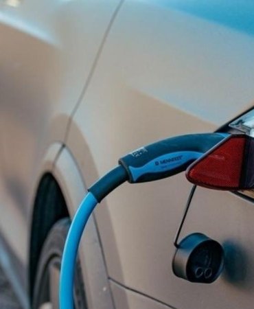 Türkiye'de Elektrikli ve Hibrit Otomobil Sayılarında Büyük Artış 4 turkiyede-elektrikli-ve-hibrit-otomobil-sayilarinda-buyuk-artis-mFzHyOmR.jpg