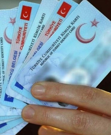 3,2 Milyon Kişinin Ehliyeti Geçersiz Sayılabilir! 7 Bin Liralık Ücretle Karşılaşmamak İçin Son Gün 31 Temmuz 2 32-milyon-kisinin-ehliyeti-gecersiz-sayilabilir-7-bin-liralik-ucretle-karsilasmamak-icin-son-gun-ml4S52Y1.jpg