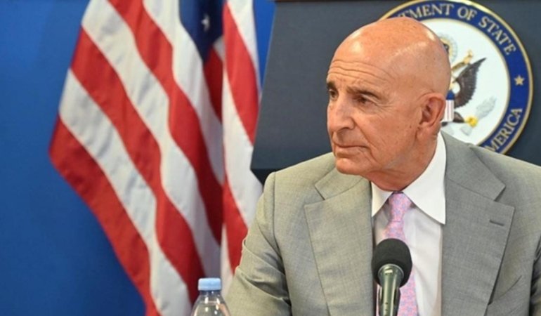 ABD Büyükelçisi Barrack’tan dikkat çeken açıklama: PKK/YPG entegrasyonda gecikirse Türkiye ve Şam’la sorun yaşar 6 abd-buyukelcisi-barracktan-dikkat-ceken-aciklama-pkkypg-entegrasyonda-gecikirse-turkiye-ve-samla-sorun-yasar-iWREN1Vs.jpg