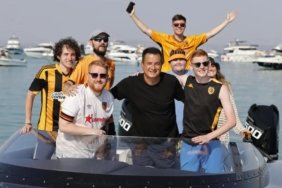 Acun Ilıcalı, Hull City taraftarlarını Çeşme’de ağırladı 1 acun-ilicali-hull-city-taraftarlarini-cesmede-agirladi-7mPZeVjq.jpg