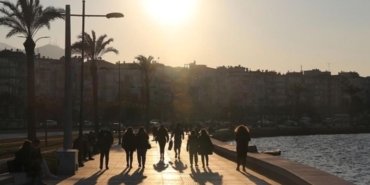 Afrika sıcakları Türkiye'yi kavurdu! Termometreler 40’a dayandı, uzmanlardan kritik uyarı 7 afrika-sicaklari-turkiyeyi-kavurdu-termometreler-40a-dayandi-uzmanlardan-kritik-uyari-5Sws6h49.jpg