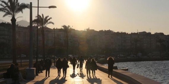 Afrika sıcakları Türkiye’yi kavurdu! Termometreler 40’a dayandı, uzmanlardan kritik uyarı