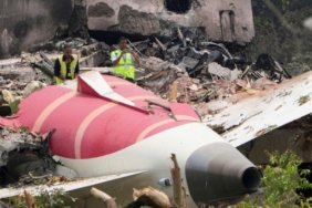 Air India Faciasında Şok Detay! Yakıt Kesilmiş, Pilotlar Birbirini Suçlamış 5 air-india-faciasinda-sok-detay-yakit-kesilmis-pilotlar-birbirini-suclamis-DLDTOexQ.jpg