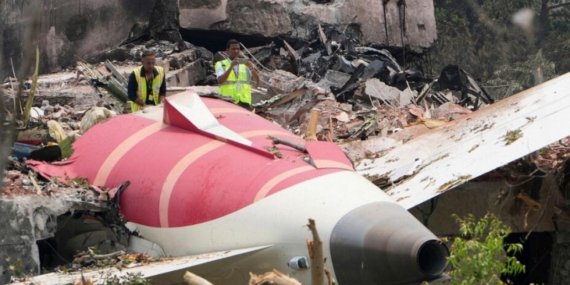 Air India Faciasında Şok Detay! Yakıt Kesilmiş, Pilotlar Birbirini Suçlamış