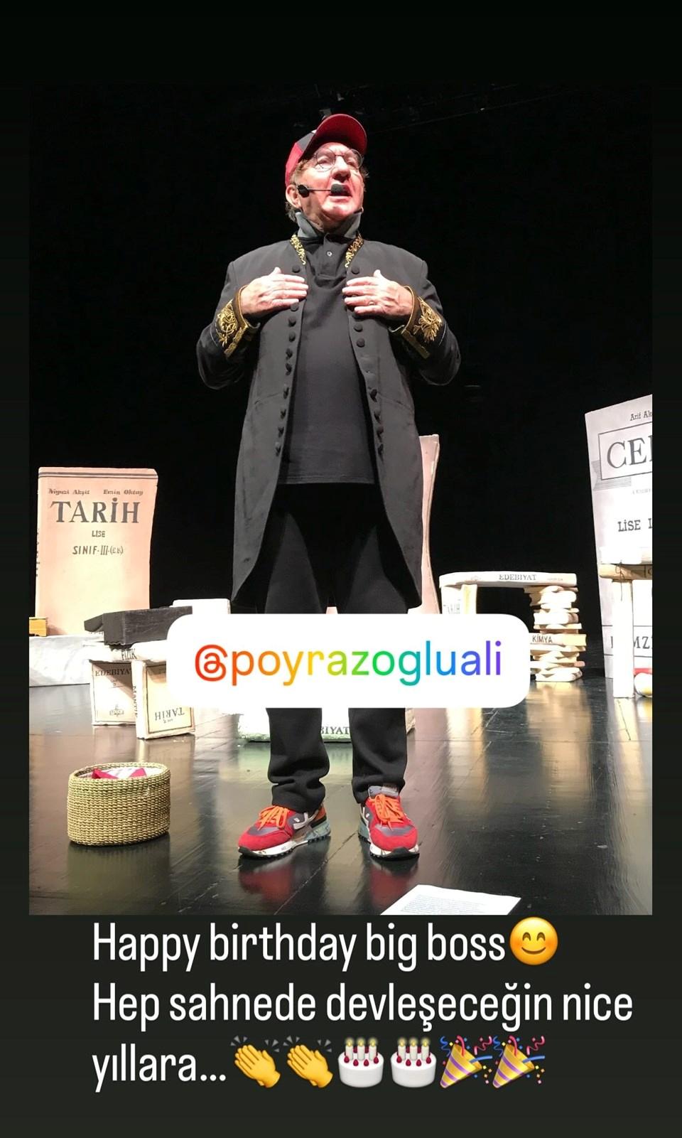 Ali Poyrazoğlu'nun Doğum Gününe Özel Kutlama ve Kariyer Özeti 1 Uzun yıllardır sahnede olan ve son dönemde Şıngır Şıngır Beyoğlu adlı doğaçlama oyunu ile büyük ilgi gören usta sanatçı Ali Poyrazoğlu, bugün 79. yaşını kutluyor.