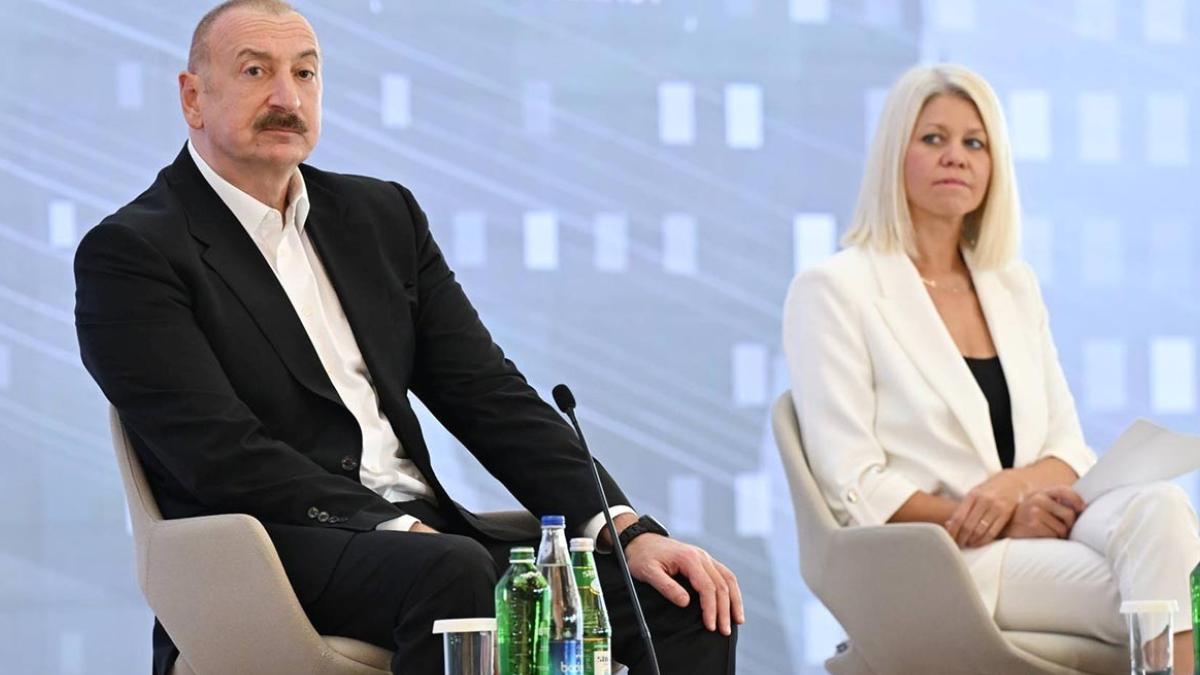 Aliyev’den Moskova’ya açık çağrı: Uçağımızı vuranlar cezasız kalmasın! 2 aliyevden-moskovaya-acik-cagri-ucagimizi-vuranlar-cezasiz-kalmasin-OtKY28lq.jpg