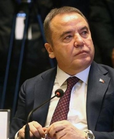 antalyada-rusvet-sorusturmasinda-kritik-gelisme-baskan-muhittin-bocek-ifade-veriyor-Oy3ER5CV.jpg