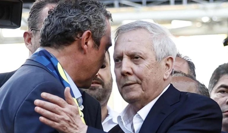 Aziz Yıldırım Fenerbahçe camiasını uyardı! Büyük tehlike kapıda 6 aziz-yildirim-fenerbahce-camiasini-uyardi-buyuk-tehlike-kapida-iypGyTRH.jpg