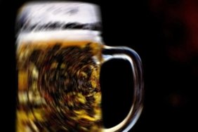 Bira fiyatlarına yeni zam geldi, en ucuz şişe artık 70 TL’den satılacak 4 bira-fiyatlarina-yeni-zam-geldi-en-ucuz-sise-artik-70-tlden-satilacak-Axf9qVVg.jpg