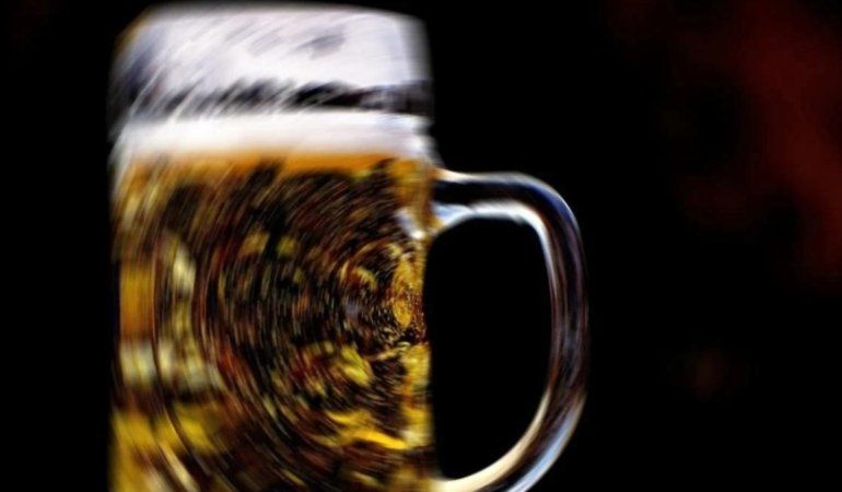 Bira fiyatlarına yeni zam geldi, en ucuz şişe artık 70 TL’den satılacak 6 bira-fiyatlarina-yeni-zam-geldi-en-ucuz-sise-artik-70-tlden-satilacak-Axf9qVVg.jpg