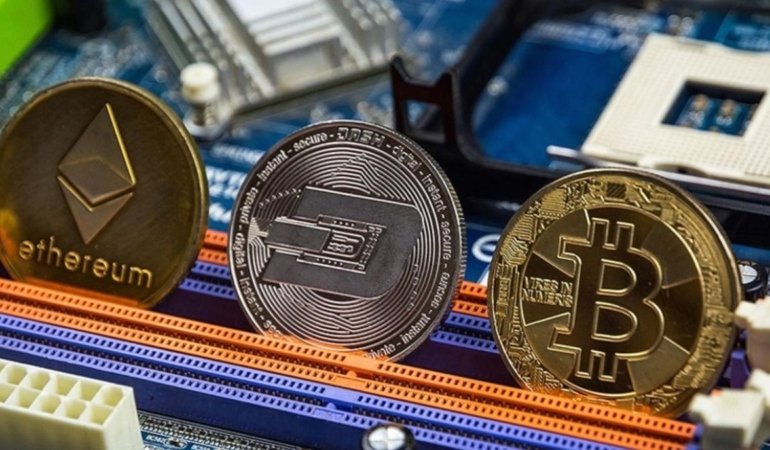 Bitcoin Rekor Serisini Sürdürüyor! Fiyat 122 Bin Doları Aştı 1 bitcoin-rekor-serisini-surduruyor-fiyat-122-bin-dolari-asti-zkIYNfW5.jpg