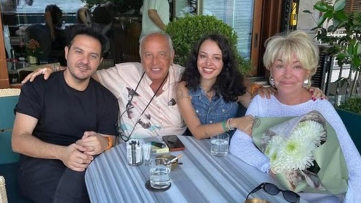 Boğaz’da Aşk Dolu 50 Yıl! Kamhi Ailesinden Anlamlı Kutlama 2 bogazda-ask-dolu-50-yil-kamhi-ailesinden-anlamli-kutlama-EjPRVExw.jpg