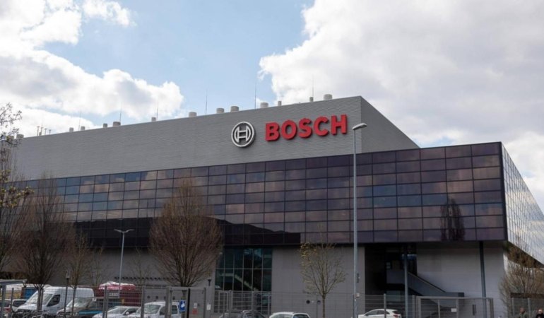 Bosch 1.100 Kişiyi İşten Çıkarıyor! Dev Fabrikada Büyük Değişim Başladı 1 bosch-1100-kisiyi-isten-cikariyor-dev-fabrikada-buyuk-degisim-basladi-kt9tyC22.jpg