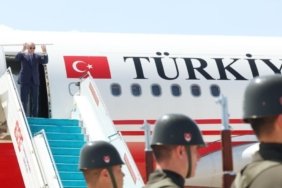 Cumhurbaşkanı Erdoğan KKTC’de! Barış Harekatı'nın 51. Yılında Törenlere Katılıyor 4 cumhurbaskani-erdogan-kktcde-baris-harekatinin-51-yilinda-torenlere-katiliyor-SxdcBt2l.jpg