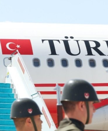 Cumhurbaşkanı Erdoğan KKTC’de! Barış Harekatı'nın 51. Yılında Törenlere Katılıyor 4 cumhurbaskani-erdogan-kktcde-baris-harekatinin-51-yilinda-torenlere-katiliyor-SxdcBt2l.jpg