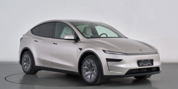 Doblo parasına Tesla geliyor! Yeni Model YL büyük aileleri hedefliyor