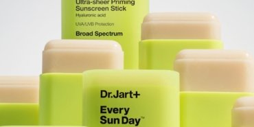 Dr.Jart+’tan cilt dostu devrim: Yeni güneş koruyucu stick ile makyaj bazı etkisi bir arada! 1 drjarttan-cilt-dostu-devrim-yeni-gunes-koruyucu-stick-ile-makyaj-bazi-etkisi-bir-arada-uE77INqu.jpg
