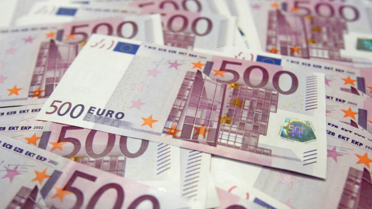 Euro tahviline talep yağdı yatırımcılar Türkiye için sıraya girdi 2 euro-tahviline-talep-yagdi-yatirimcilar-turkiye-icin-siraya-girdi-tswD1Ran.jpg