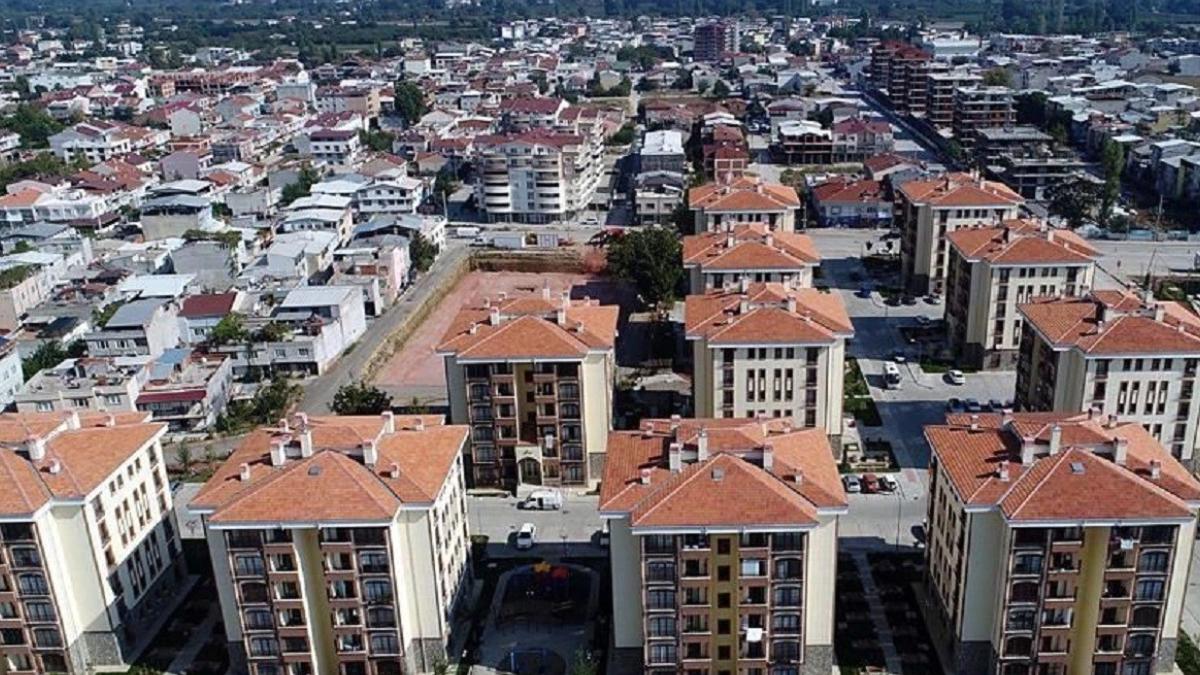 Gayrimenkul yatırımında yeni dönem küçük yatırımcıya konut alma fırsatı geliyor 2 gayrimenkul-yatiriminda-yeni-donem-kucuk-yatirimciya-konut-alma-firsati-geliyor-rKURl1Gj.jpg