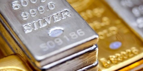Gümüş altını solladı, 14 yılın zirvesine çıkarak rekor kırdı