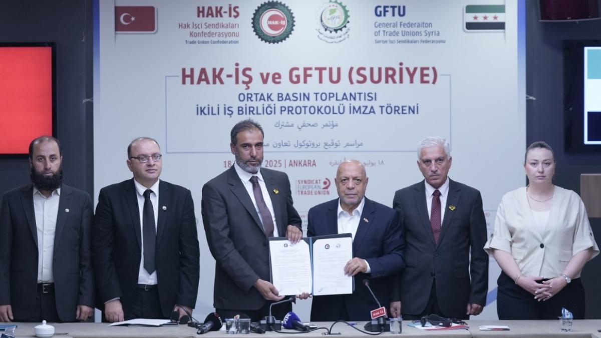 HAK-İŞ ile GFTU iş birliğini genişletiyor: Barış, göç ve istihdam için ortak protokol 2 hak-is-ile-gftu-is-birligini-genisletiyor-baris-goc-ve-istihdam-icin-ortak-protokol-ZKCOM4lJ.jpg