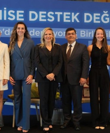 İş Portföy'ün yeni fonu tenisçileri destekliyor, yatırımcıya kazanç sağlıyor 10 is-portfoyun-yeni-fonu-teniscileri-destekliyor-yatirimciya-kazanc-sagliyor-c4A3hVJW.jpg