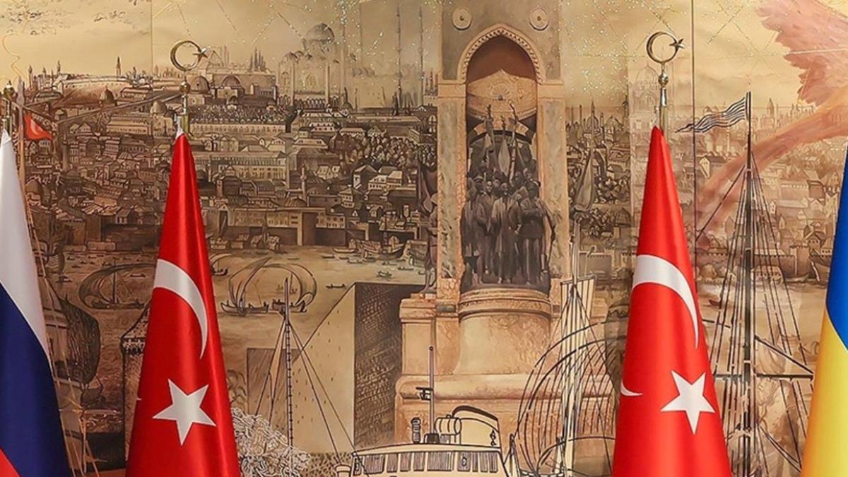 İstanbul’da Kritik Zirve Başlıyor! Kremlin'den Sert Uyarı: Barış Görüşmeleri Zorlu Geçecek 2 istanbulda-kritik-zirve-basliyor-kremlinden-sert-uyari-baris-gorusmeleri-zorlu-gececek-lfOTBFOd.jpg