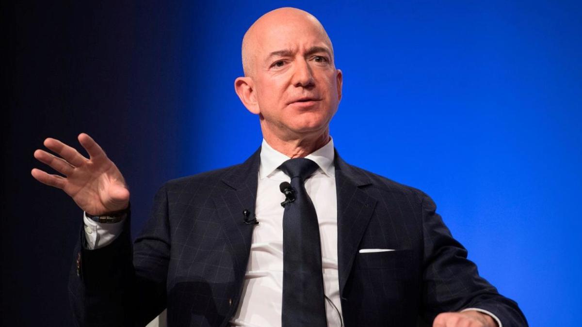 Jeff Bezos 737 Milyon Dolarlık Hisse Sattı! Yeni Durağı Uzay ve Venedik Düğünü 2 jeff-bezos-737-milyon-dolarlik-hisse-satti-yeni-duragi-uzay-ve-venedik-dugunu-yYUFlJwa.jpg