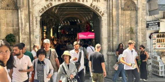 Kapalıçarşı turist rekoru kırdı! İlk 6 ayda 5 milyon ziyaretçiyle tarih yazdı