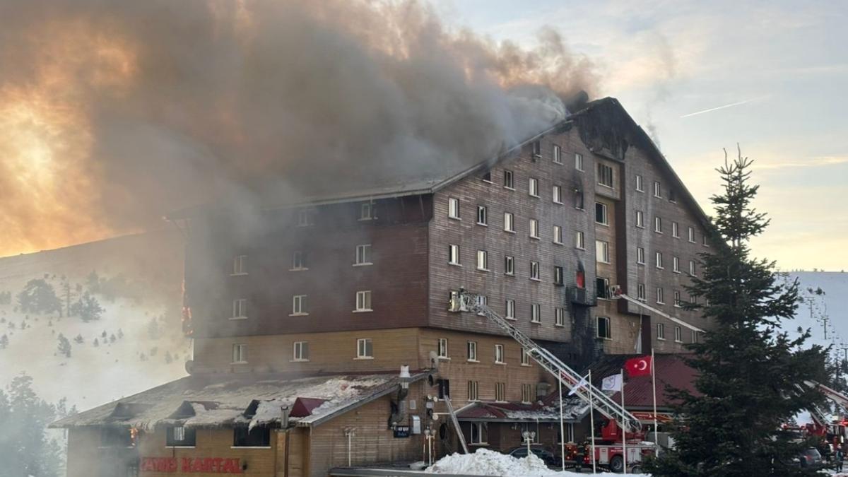 Kartalkaya faciasında çarpıcı gelişme! Müdür önce ailesini kurtardı, 4 sanığa ev hapsi verildi 2 kartalkaya-faciasinda-carpici-gelisme-mudur-once-ailesini-kurtardi-4-saniga-ev-hapsi-verildi-cCfCJHkx.jpg