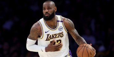 LeBron James, Lakers’tan Ayrılmıyor! Takas ya da Fesih Görüşmesi Yapılmadı 15 lebron-james-lakerstan-ayrilmiyor-takas-ya-da-fesih-gorusmesi-yapilmadi-3zIfWERc.jpg