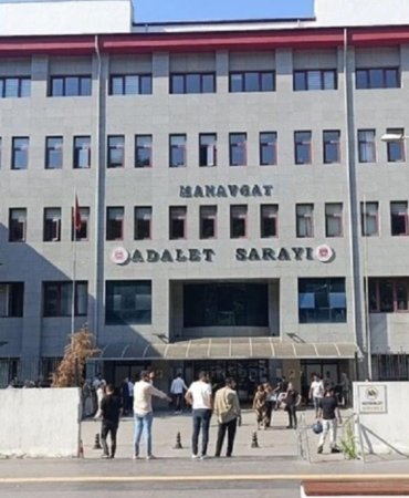 Manavgat Belediyesi soruşturmasında yeni detaylar! Başsavcılıktan rüşvet ve etkin pişmanlık açıklaması geldi 3 manavgat-belediyesi-sorusturmasinda-yeni-detaylar-bassavciliktan-rusvet-ve-etkin-pismanlik-aciklamasi-geldi-81KPnl94.jpg